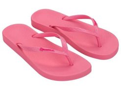 Klapki damskie Ipanema Anat Colors FEM 82591 BD661. Czerwone klapki Ipanema, bez wzorów, z materiału, bez obcasa, bez zapięcia. Za 69.00 zł.