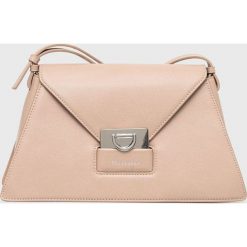 Trussardi torebka kolor beżowy. Brązowe listonoszki TRUSSARDI, bez wzorów, na ramię, bez dodatków. W wyprzedaży za 429.99 zł.