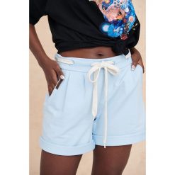Szorty Damskie Dres. Lily BS Błękitny. Niebieskie szorty blue shadow, bez wzorów, z bawełny, wizytowe. Za 169.90 zł.