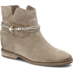 Beżowe Botki Damskie Carinii Codzienne Stylowe Buty. Brązowe botki Carinii, z aplikacjami, eleganckie, bez obcasa, na koturnie, bez zapięcia. Za 309.00 zł.