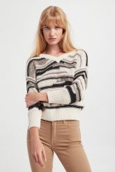 Sweter damski Cayenne MARELLA SPORT. Swetry Marella Sport, m, bez wzorów, sportowe, bez ramiączek. W wyprzedaży za 571.35 zł.