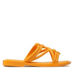 Klapki Melissa. Brązowe klapki Melissa, bez wzorów, bez obcasa, bez zapięcia. Za 249.99 zł.