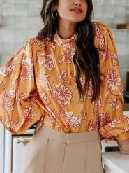 Milan Kiss Bluzka w kolorze musztardowym rozmiar: M. Żółte bluzki Milan Kiss, m, bez wzorów, bez kołnierzyka, bez ramiączek. Za 148.26 zł.