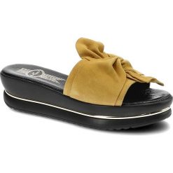 Żółte Klapki Lemar Damskie Wygodne Buty Letnie. Żółte klapki Lemar, bez wzorów, bez obcasa, bez zapięcia. Za 239.00 zł.