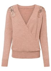 Sweter z koronkową wstawką. Czerwone swetry bonprix, bez wzorów, z koronki, bez ramiączek. Za 114.99 zł.