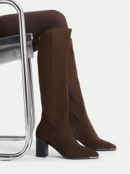 MEXX Kozaki EO-WI44-TUGA-02 Brązowy. Brązowe kozaki Mexx, bez wzorów, bez obcasa, na słupku, bez zapięcia. Za 629.99 zł.