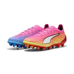 Buty piłkarskie unisex ULTRA 6 ULTIMATE AG PUMA. Białe trekkingi Puma, bez wzorów, z materiału, bez zapięcia, do biegania. Za 999.00 zł.