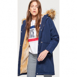 Kurtka parka - Granatowy. Kurtki marki Cropp. W wyprzedaży za 169.99 zł.