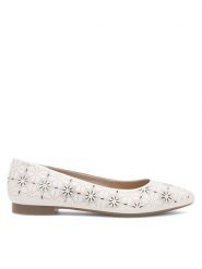 Lasocki Baleriny RST-KAJA-27 Biały. Białe baleriny Lasocki, bez wzorów, ze skóry, bez obcasa, bez zapięcia. Za 169.99 zł.