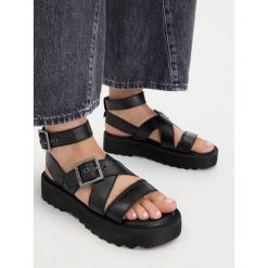 Sandały G-Star. Czarne sandały G-Star, bez wzorów, retro, bez obcasa, na płaskiej podeszwie, bez zapięcia. Za 187.99 zł.
