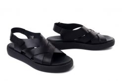 Maciejka E7397-01/00-0 Czarny, sandały damskie. Czarne sandały Maciejka, bez wzorów, ze skóry, bez obcasa, bez zapięcia. Za 289.90 zł.