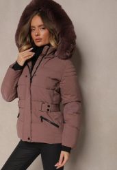 Fioletowa Kurtka z Pikowaniem Odpinanym Kapturem i Futerkiem z Paskiem Vortinay. Fioletowe kurtki Renee, na zimę, l, bez wzorów, z materiału. W wyprzedaży za 146.99 zł.
