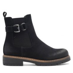 Botki Clara Barson. Czarne botki Clara Barson, bez wzorów, bez obcasa, na płaskiej podeszwie, bez zapięcia. Za 119.99 zł.