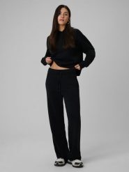 4F Spodnie dresowe z modalem damskie - czarne L. Czarne spodnie dresowe 4f, bez wzorów, z dresówki. Za 179.99 zł.