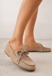 Beżowe Mokasyny VICES z Wkładką ze Skóry Naturalnej ze Sznurowaniem Nairis. Brązowe mokasyny Renee, bez wzorów, z materiału, z okrągłym noskiem. Za 99.99 zł.
