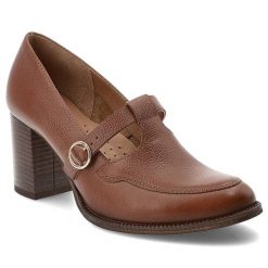 Brązowe Półbuty Armodo Eleganckie Obuwie Damskie. Brązowe półbuty wsuwane Armodo, bez wzorów, ze skóry, biznesowe, bez obcasa, na obcasie. Za 373.99 zł.