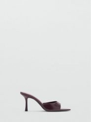 Mango Klapki 87063272 Bordowy. Czerwone klapki Mango, bez wzorów, ze skóry, bez obcasa, bez zapięcia. Za 149.99 zł.