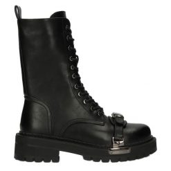 Stylowe Wysokie Botki Czarne Extreme Filippo DBT4075. Czarne botki Filippo, bez wzorów, ze skóry ekologicznej, eleganckie, bez obcasa, bez zapięcia. Za 249.00 zł.