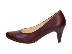 Brązowe Polskie czółenka damskie Gregors 465. Brązowe czółenka GREGORS, bez wzorów, ze skóry, biznesowe, bez obcasa, na szpilce, bez zapięcia. Za 379.00 zł.