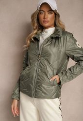 Jasnozielona Elegancka Kurtka z Pikowanymi Przeszyciami Kołnierzykiem i Ściągaczem Fizana. Zielone kurtki Renee, l, z aplikacjami, z jeansu, eleganckie, bez kaptura. W wyprzedaży za 119.99 zł.