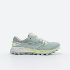 Buty do biegania w terenie damskie Kiprun XT8. Zielone buty do biegania KIPRUN, bez wzorów, z kauczuku, bez zapięcia, do biegania. Za 359.99 zł.