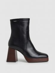 Pepe Jeans FOOTWEAR Botki "Abba Wood" w kolorze czarnym rozmiar: 39. Czarne botki Pepe Jeans FOOTWEAR, bez wzorów, z jeansu, eleganckie, bez obcasa, bez zapięcia. Za 237.58 zł.