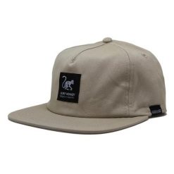 Czapka typu trucker z płaskim daszkiem, organiczna, dla dorosłych(beżowa). Brązowe czapki z daszkiem SURF MONKEY, bez wzorów, z bawełny, sportowe. Za 139.95 zł.