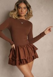 Brązowa Sukienka Longsleeve o Rozkloszowanym Kroju z Falbanką Reline. Brązowe sukienki Renee, na co dzień, bez wzorów, eleganckie, bez kołnierzyka, bez ramiączek, mini, proste. W wyprzedaży za 75.99 zł.