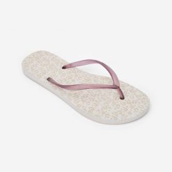 Japonki damskie Decathlon 500 Animal. Białe japonki Decathlon, bez wzorów, sportowe. Za 39.99 zł.