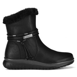 Botki Go Soft. Czarne botki GO SOFT, bez wzorów, bez obcasa, na płaskiej podeszwie, bez zapięcia. Za 229.99 zł.