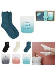 The Concept Factory Zestaw prezentowy: świeca zapachowa i skarpety (produkt niespodzianka) rozmiar: onesize. Skarpetki The Concept Factory, bez wzorów, z bawełny. Za 43.88 zł.