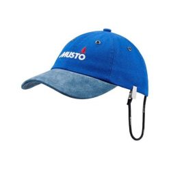 Czapka z daszkiem Musto Crew. Niebieskie czapki z daszkiem Musto, na lato, bez wzorów, sportowe. Za 169.99 zł.