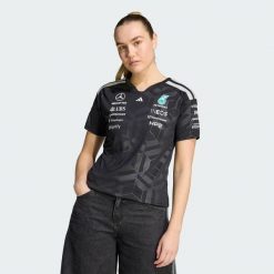 KOSZULKA MERCEDES - AMG PETRONAS FORMULA 1 TEAM DRIVER. Czarne t-shirty sportowe adidas, l, bez wzorów, z dzianiny, bez ramiączek, climacool (adidas). Za 369.00 zł.