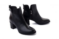 BIOECO BY ARKA 7787 0308+1430 czarny, botki damskie. Czarne botki Bioeco by Arka, bez wzorów, ze skóry, bez obcasa, na obcasie, bez zapięcia. Za 275.94 zł.