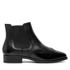 Botki Tamaris. Czarne botki Tamaris, bez wzorów, bez obcasa, na płaskiej podeszwie, bez zapięcia. Za 229.99 zł.