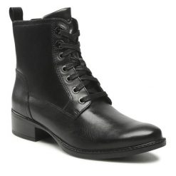 Trzewiki Lasocki. Czarne botki Lasocki, bez wzorów, bez obcasa, na płaskiej podeszwie, bez zapięcia. Za 269.99 zł.