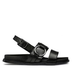 Sandały Lasocki. Czarne sandały Lasocki, bez wzorów, bez obcasa, na płaskiej podeszwie, bez zapięcia. Za 179.99 zł.