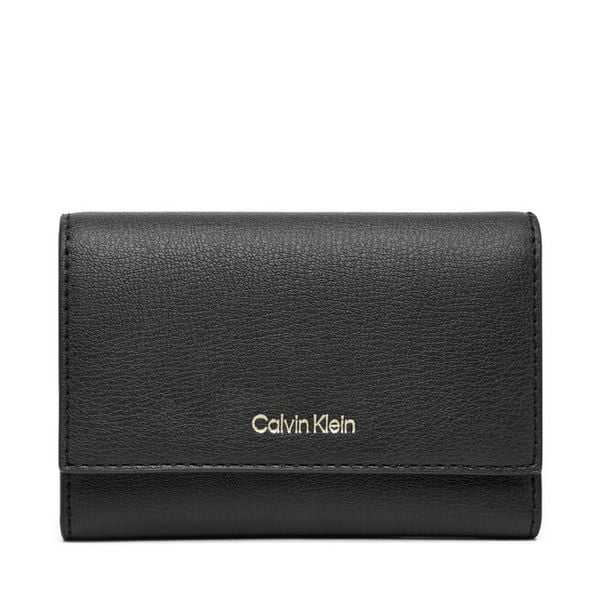 Portfel Calvin Klein. Czarne portfele Calvin Klein, bez wzorów. Za 177.99 zł.