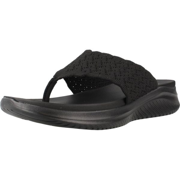 Sandały SKECHERS 119971S Czarny. Czarne sandały Skechers, bez wzorów, z tkaniny, bez obcasa, bez zapięcia. Za 206.99 zł.