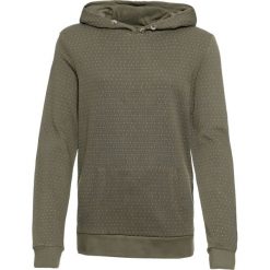 Bluza bawełniana z kapturem, z nadrukiem bonprix oliwkowy z nadrukiem. Bluzy marki INOVIK. Za 59.99 zł.