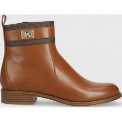 MICHAEL Michael Kors botki Padma 40T2PDFE6L.227 damskie kolor brązowy na płaskim obcasie. Brązowe botki MICHAEL Michael Kors, bez wzorów, z gumy, z okrągłym noskiem, bez obcasa, na płaskiej podeszwie, bez zapięcia. W wyprzedaży za 719.99 zł.