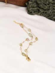 L'Atelier de Gaia Pozłacana bransoletka z elementami ozdobnymi rozmiar: onesize. Zielone bransoletki L'Atelier de Gaia, pozłacane. Za 39.99 zł.