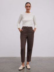 BGN Spodnie w kolorze brązowym rozmiar: 38. Brązowe spodnie materiałowe BGN, bez wzorów, z materiału. Za 162.95 zł.