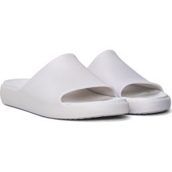 Klapki damskie beżowe Melissa Cloud Comfort AD. Brązowe klapki Melissa, bez wzorów, z materiału, bez obcasa, bez zapięcia. Za 199.99 zł.