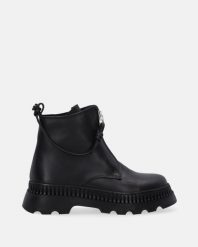 OCIEPLANE BOTKI DAMSKIE 3276025 BLACK. Czarne botki Venezia, bez wzorów, ze skóry, bez obcasa, bez zapięcia. Za 249.00 zł.