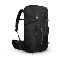 Plecak turystyczny 35L z pokrowcem przeciwdeszczowym Trekking Siroko Weddell 35. Czarne plecaki SIROKO, bez wzorów, z tkaniny, bez dodatków. Za 512.00 zł.