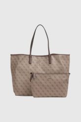 GUESS Beżowa shopperka damska Victtoria Large 2 In 1. Brązowe torebki klasyczne Guess, z aplikacjami, ze skóry ekologicznej, duże, bez dodatków. W wyprzedaży za 559.99 zł.
