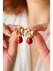 Pierres delicates Pozłacane kolczyki-wkrętki z koralami rozmiar: onesize. Żółte kolczyki Pierres delicates, z koralem, pozłacane. Za 79.21 zł.