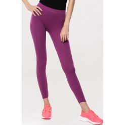 Fioletowe Legginsy Fruitful Work. Legginsy marki Born2be. Za 19.99 zł.