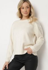 Jasnobeżowy Sweter z Wełną i Aplikacjami na Ramionach Gebirae. Brązowe swetry Born2be, z aplikacjami, z jeansu, eleganckie, bez ramiączek. W wyprzedaży za 101.99 zł.